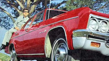 Zeki Müren'in kullandığı klasik otomobilin yenilenmesi yarıda kaldı