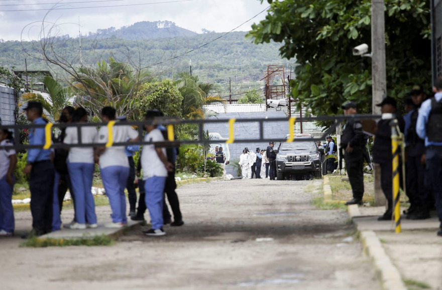 Honduras'ta kadınlar hapishanesinde kavga: Ölü sayısı arttı 10 Honduras'ta kadınlar hapishanesinde kavga: Ölü sayısı arttı 10