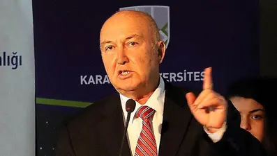 Prof. Dr. Övgün Ahmet Ercan beyin kanaması tehlikesi geçirdiğini duyurdu