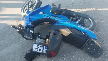 Kamyonet motosiklete çarptı: 1 yaralı