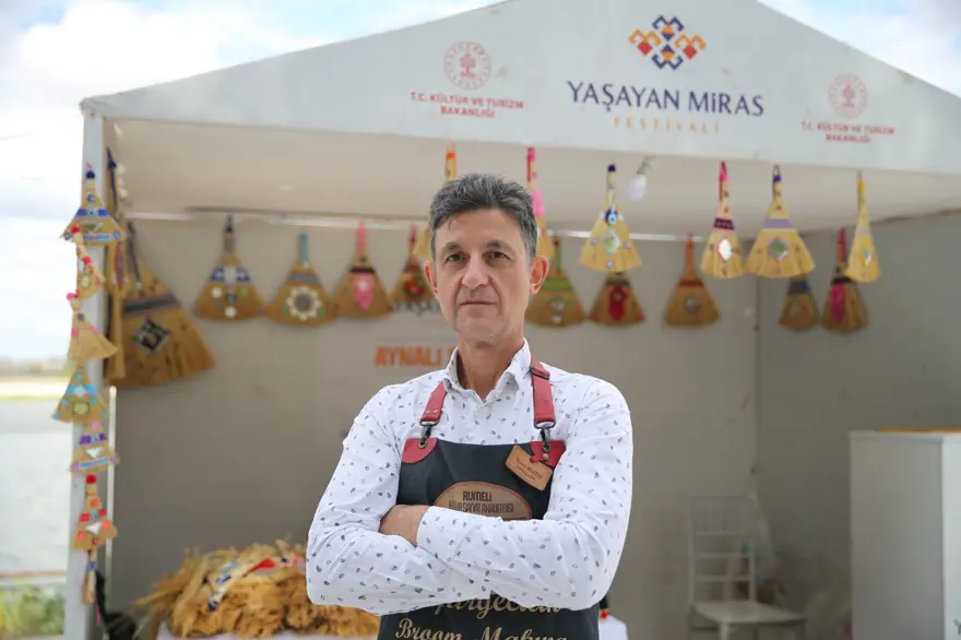 "TEKNOLOJİYE YENİK DÜŞTÜK" 1