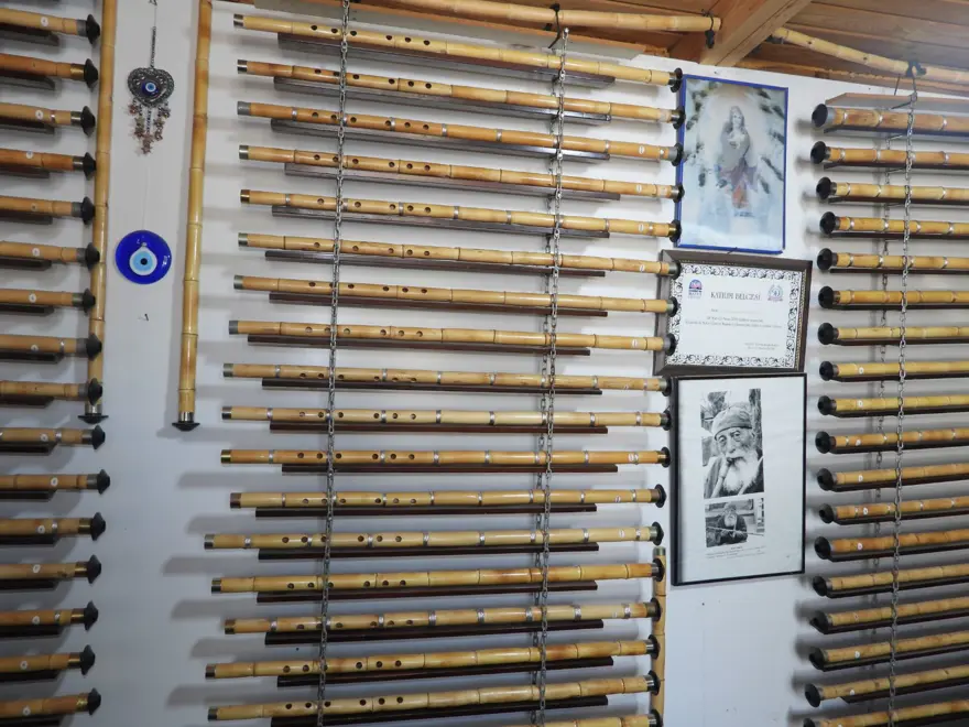 Sazlıklardan toplanarak yapılıyor: 2 bin ile 20 bin lira arasında satılıyor 6