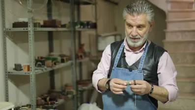 Tornacılığı bıraktı, tespih ustası oldu: En ucuzu 8 bin TL