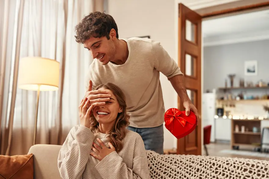 14 Şubat Sevgililer Günü'ne özel etkileyici sözler: Sevgiliye, eşe en anlamlı atılabilecek 14 Şubat Sevgililer Günü  özel kutlama  mesajları 