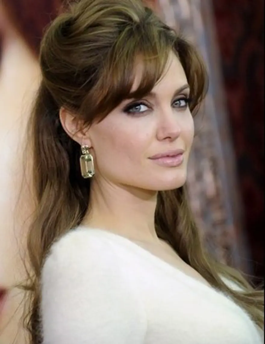 11- Angelina Jolie 10