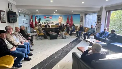Tunceli’de CHP il yönetimi kendilerini partiye kilitledi