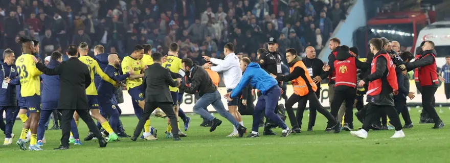 Trabzon'da olaylı maç: Tutuklanan şüphelilerin ifadeleri ortaya çıktı 5 Trabzon'da olaylı maç: Tutuklanan şüphelilerin ifadeleri ortaya çıktı 5