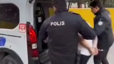 Esenyurt'ta balkondan pompalı tüfekle ateş ederek 1 kişiyi vuran saldırgan adliyeye sevk edildi