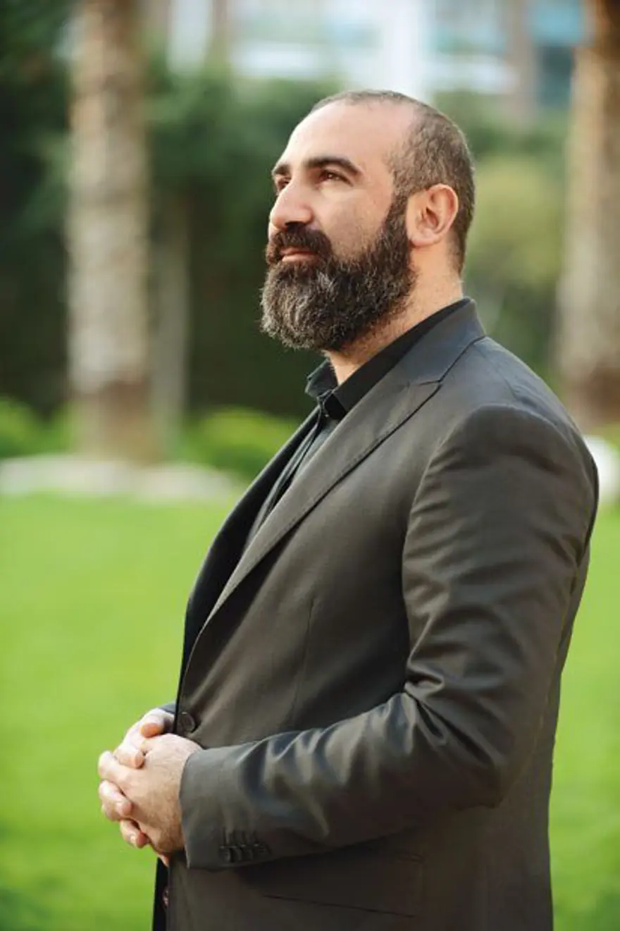 Forbes'a göre en çok kazanan Türk yazarlar 7