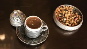 Gaziantep'in yemekleri kadar ünlü kahvesi: Menengiç Gaziantep'in yemekleri kadar ünlü kahvesi: Menengiç