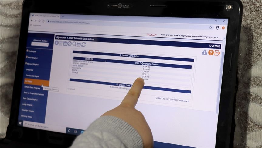 E-karneler e-okul üzerinden verildi