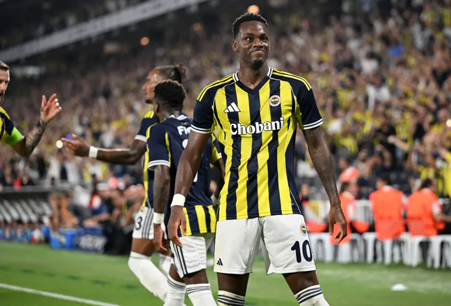 FEYENOORD'U SAHASINDA 5 GOLLE GEÇTİ 4