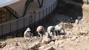 Göbeklitepe'de yeni keşifler için çalışmalar başladı: Kazılar 100 yıl sürebilir Göbeklitepe'de yeni keşifler için çalışmalar başladı: Kazılar 100 yıl sürebilir