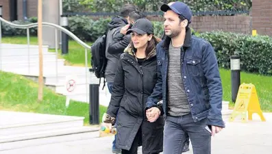 Murat Yıldırım ile İmane Elbani bebek mi bekliyor?