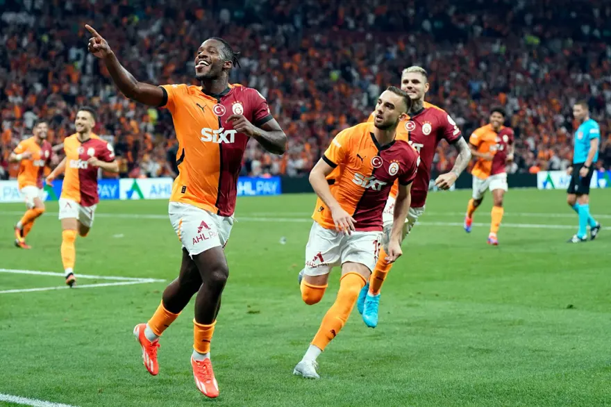 GALATASARAY VE BEŞİKTAŞ PUAN KAYBETMEDİ 1 GALATASARAY VE BEŞİKTAŞ PUAN KAYBETMEDİ 1