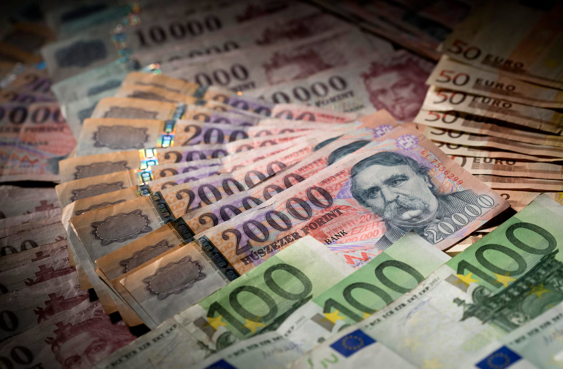 Forint yükselmeye başladı