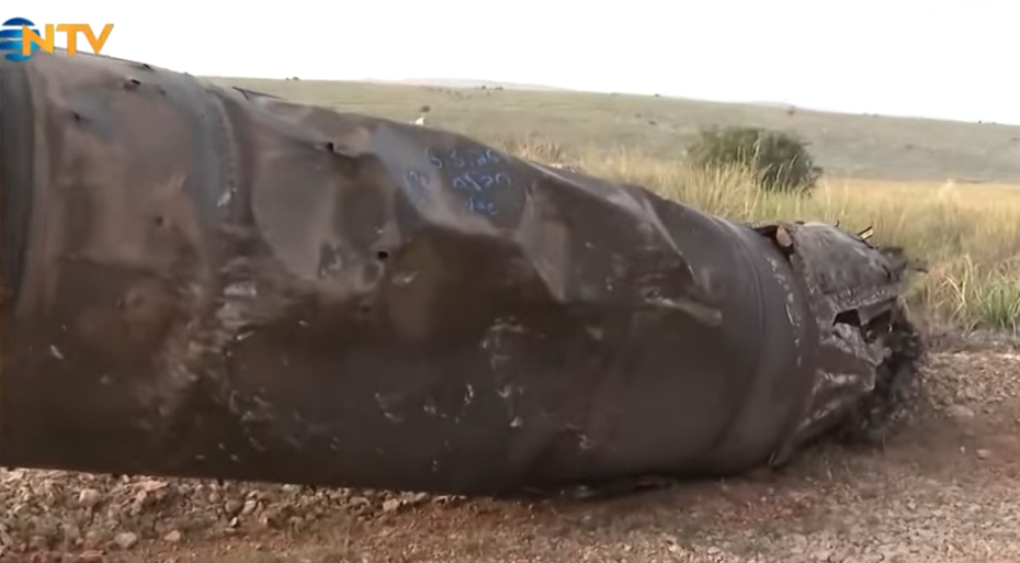 İran'dan Tel Aviv'e atılan füzenin enkazını NTV görüntüledi