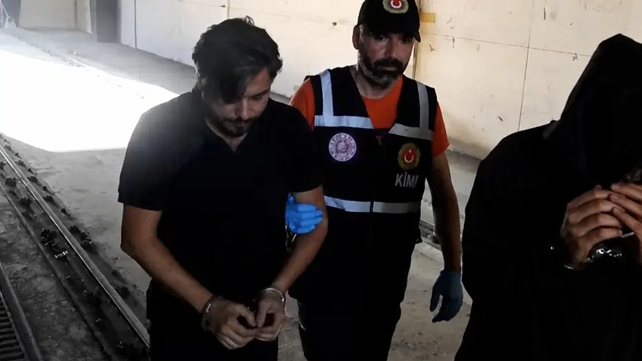 YouTuber Arif Kocabıyık, yurt dışına kaçmaya çalışırken TIR dorsesinde yakalandı