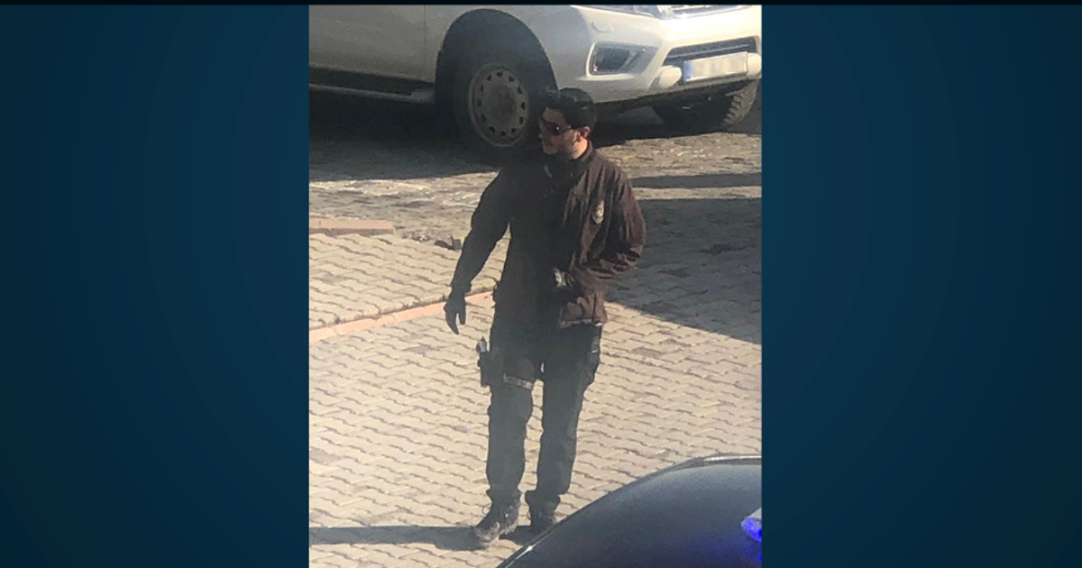 Gülistan Doku soruşturması. Tutuklanan eski valinin oğlunun silahlı ve koruma kıyafetli fotoğrafı ortaya çıktı