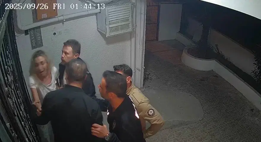 BİR GÖRÜNTÜ DAHA ORTAYA ÇIKMIŞTI 4 BİR GÖRÜNTÜ DAHA ORTAYA ÇIKMIŞTI 4