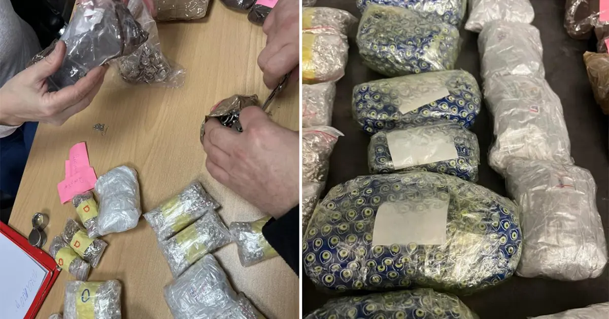Türkiye'ye geçmek üzereyken yakalandı. Oda spreyi ve gazoz şişelerinden kaçak altın çıktı