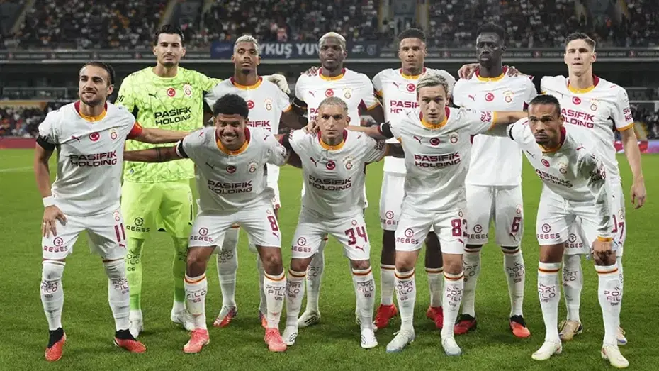 Osimhen ve Lemina'nın son durumu netleşti. Okan Buruk'la derbi öncesi görüşme