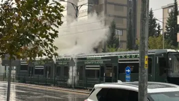 Gaziantep'te tramvaya yıldırım isabet etti