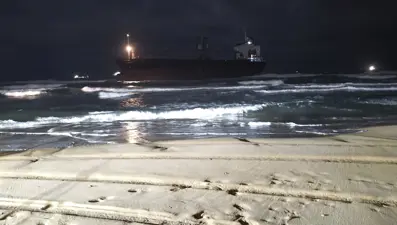Kastamonu açıklarında vurulan gemi Sarıyer'de karaya oturdu