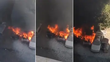 Site otoparkında panik: Üç otomobil alev topuna döndü