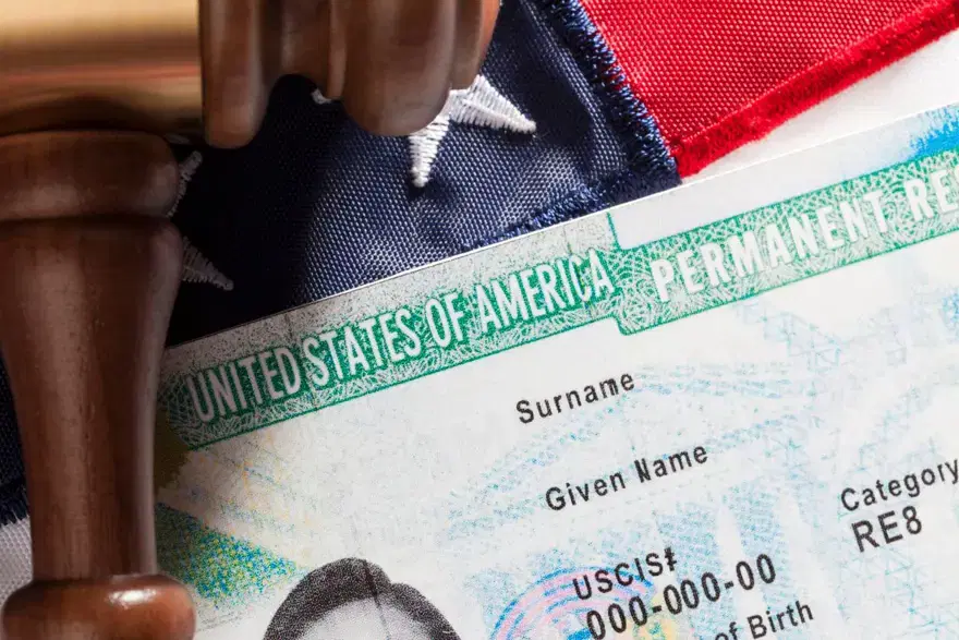 Green Card'a başvuru zorlaşıyor. "Olağanüstü" durumlar hariç kabul edilmeyecek 