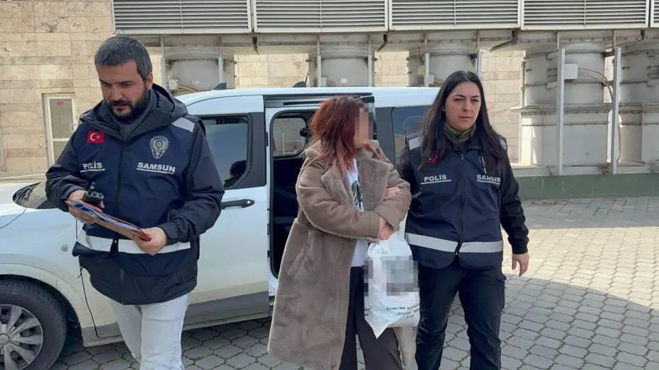 Samsun'da kadınların kıskançlık kavgası kanlı bitti: Komşusunu yüzünden bıçakladı