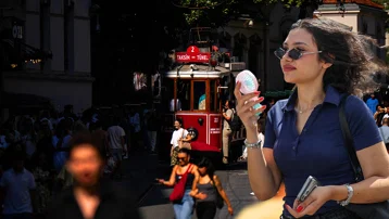 İki sıcak hava dalgası aynı anda geliyor. İstanbul'da hava sıcaklığı tavan yapacak