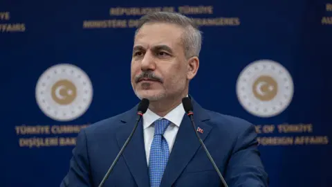 Bakan Fidan'dan ABD'ye çağrı. ''İşbirliğini sınırlayan kısıtlamaları