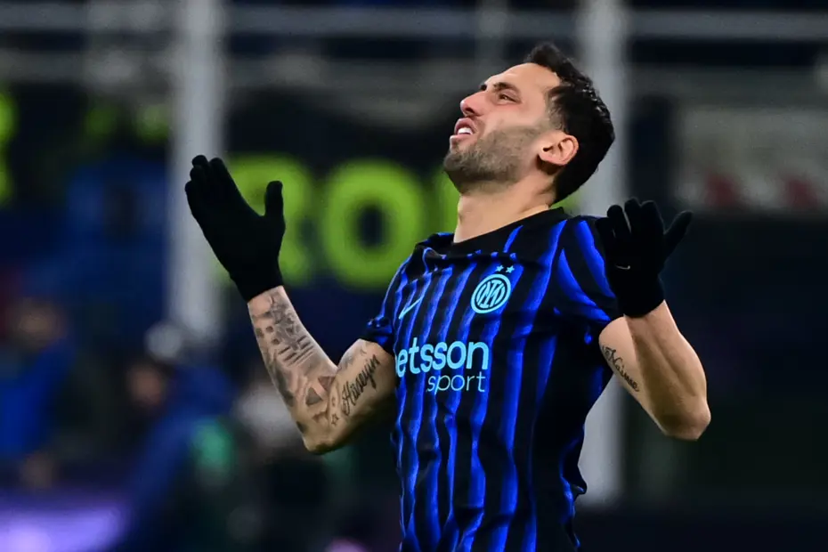 Sakatlanan Hakan Çalhanoğlu'ndan kötü haber, en az 20 gün yok. İşte kaçıracağı maçlar