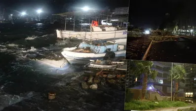 Gece yarısı ağaçlar devrildi, çatılar uçtu, tekneler battı