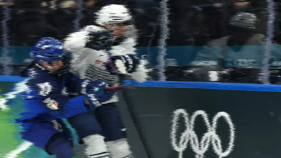 Olimpiyatlarda zehirlenen Finlandiya milli takımının maçı ertelendi