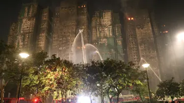 Hong Kong yangınında kurtarma çalışmaları tamamlandı: 128 ölü