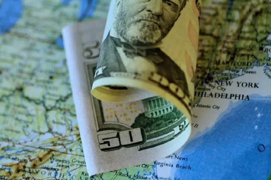 Piyasalar alarmda. Dolar son bir buçuk yılın en yüksek seviyesine çıktı