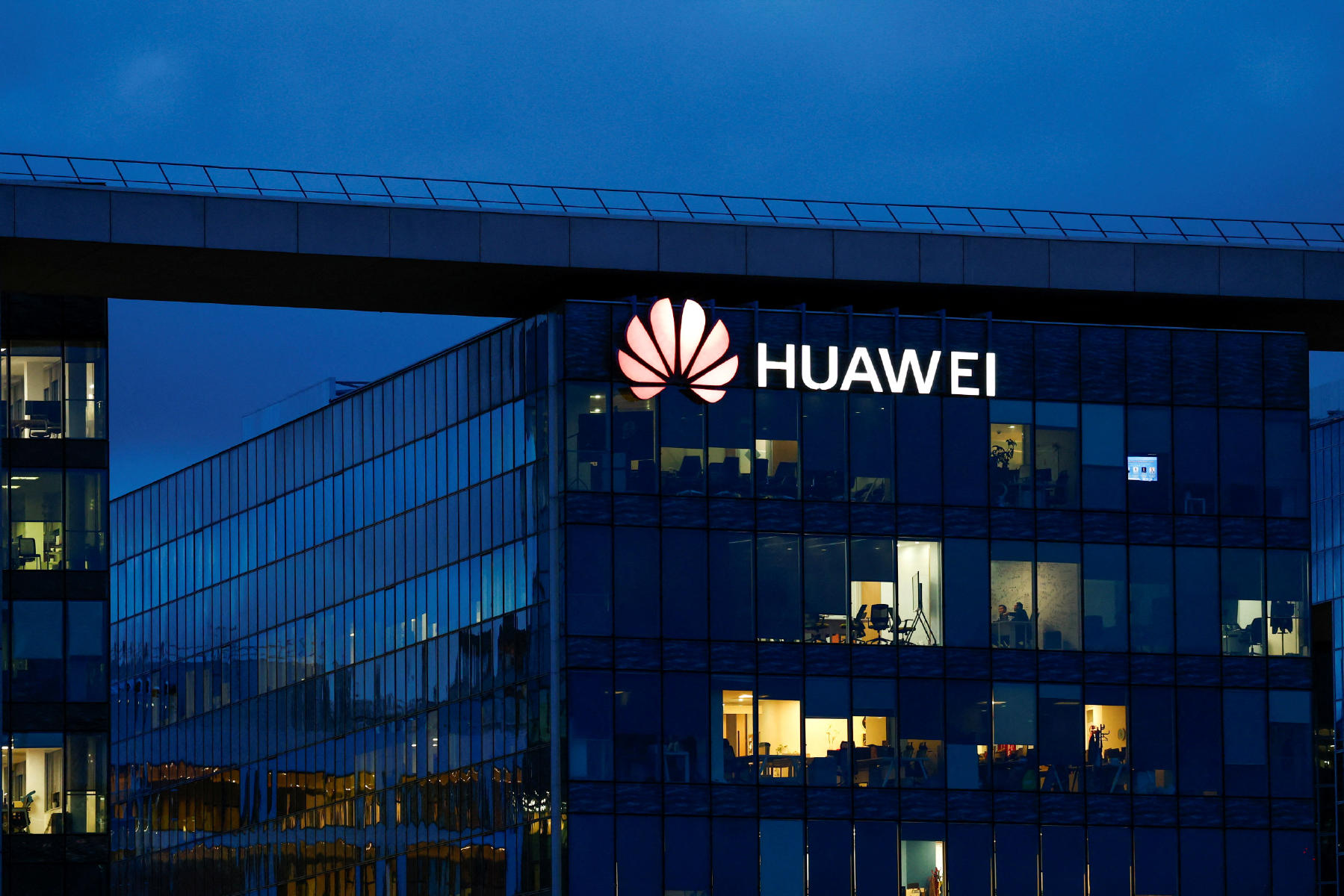 Huawei'den yapay zeka ve ilaç sektörünü birleştirme planları