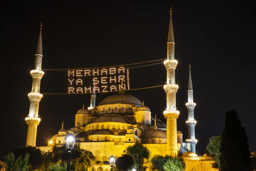 İSTANBUL'DA İLK SAHUR VE İLK İFTAR SAAT KAÇTA? 4