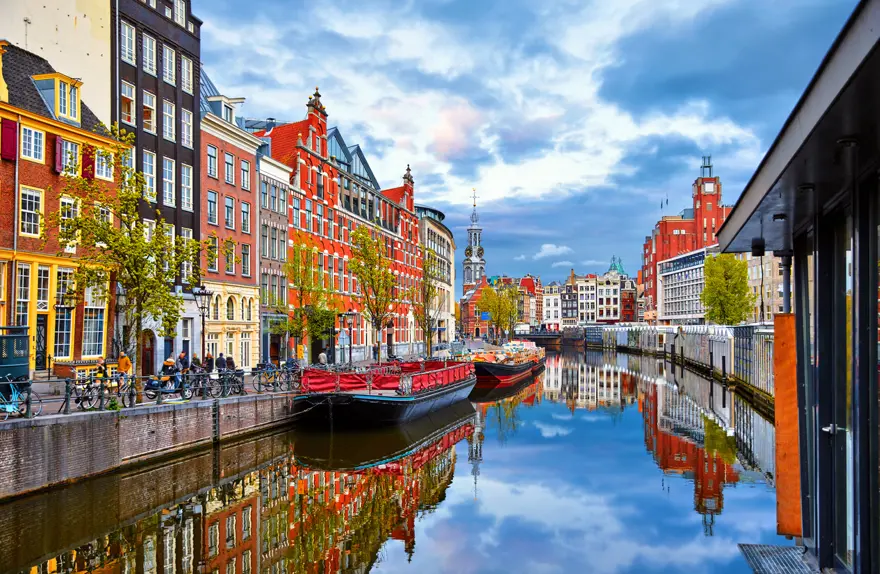 14. Amsterdam, Hollanda 13