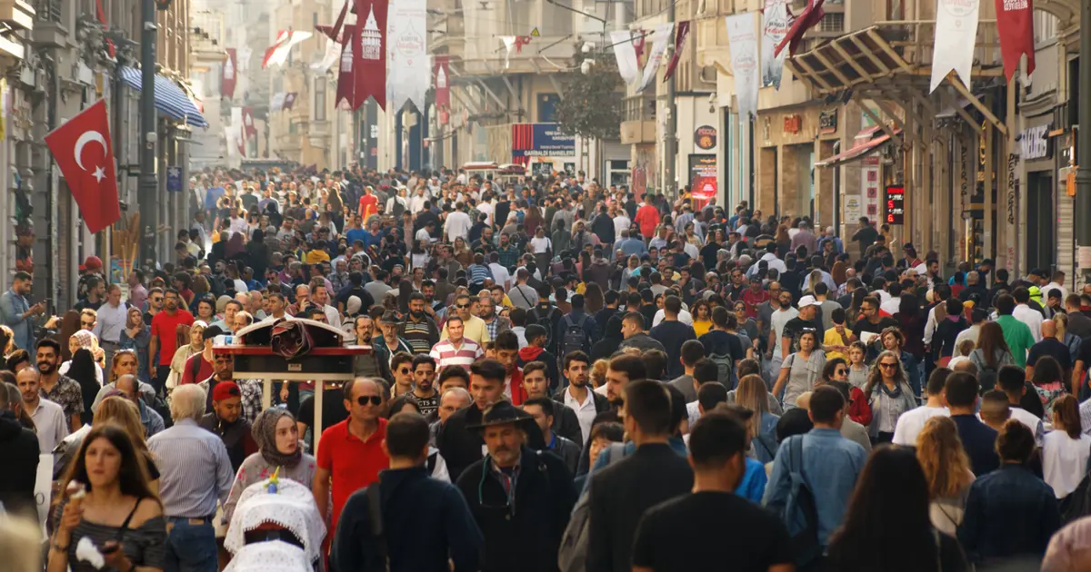 Türkiye, dünyadan daha uzun yaşıyor. TÜİK açıkladı, kadın ve erkeklerin ömür süresi belli oldu