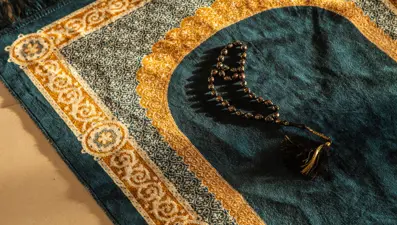 Miraç Kandili namazı kılınışı: Kandil namazı nasıl kılınır, kaç rekattır? Diyanet'e göre adım adım kandil namazı kılınışı