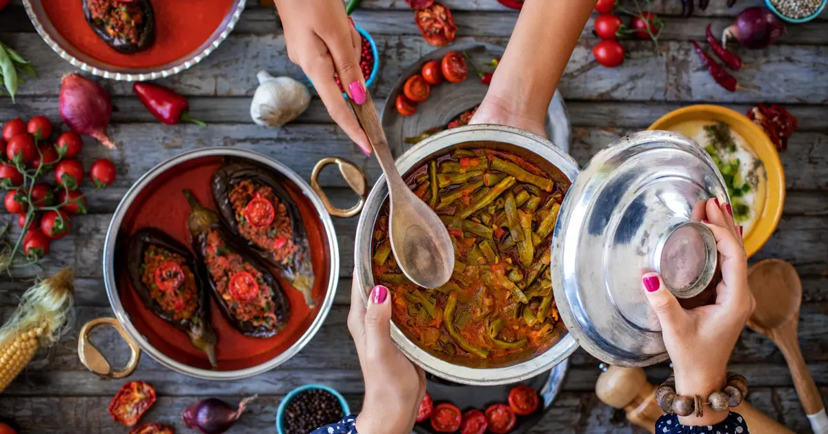 İftar heycanı tüm Türkiye'yi sardı. Ramazanın ilk gününe layık iftar menüsü