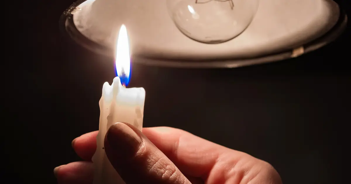 İstanbul'un birçok ilçesinde elektrik kesintisi. Tam 18 ilçe elektriksiz kalacak, 9 saat sürecek