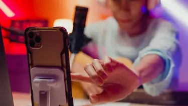 Influencer'lara toplumsal medya eğitimi