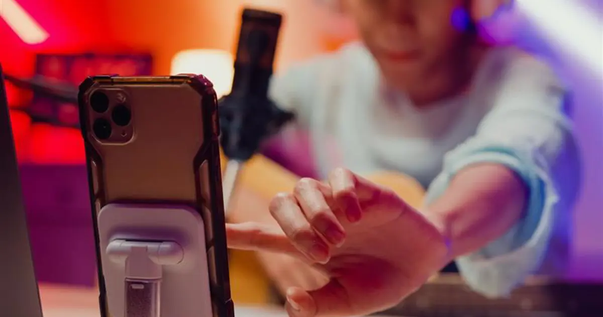 Influencer'lara sosyal medya eğitimi