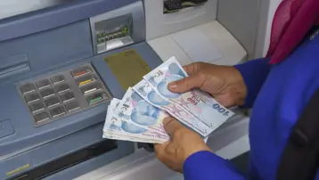 Bankalar kesenin ağzını açtı, emekli maaşını taşıyana müjde. Emekliye 32 bin TL promosyon fırsatı