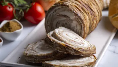 Bu seçim tartışma başlatır. Kokoreçi Yunanlılar kaptı adı "kokoresti" oldu