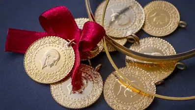 Altın fiyatları canlı 5 Kasım 2025: Altın fiyatları bugün ne kadar oldu? Gram, çeyrek, yarım, cumhuriyet ve tam altın alış-satış fiyatları